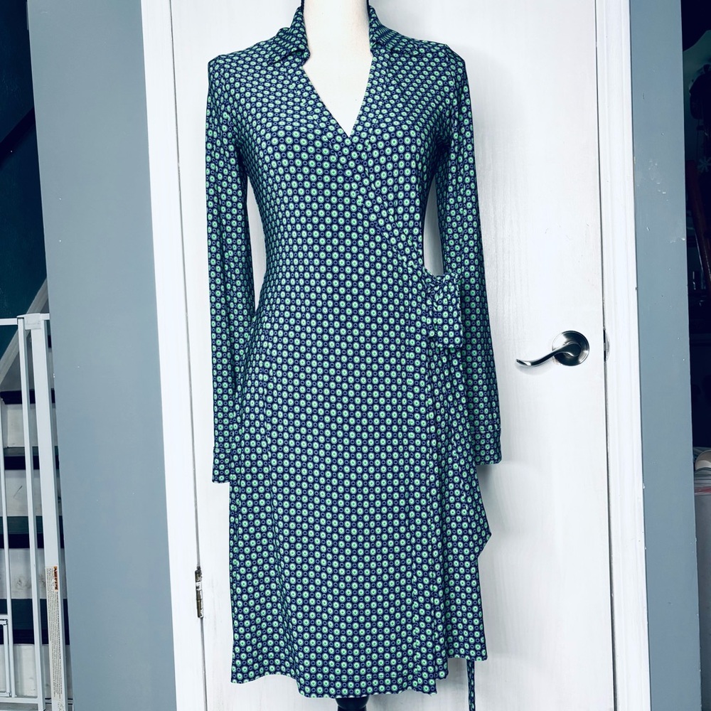 Tommy Hilfiger Faux Wrap Size 4 Long Sleeve Dress Navy/Green